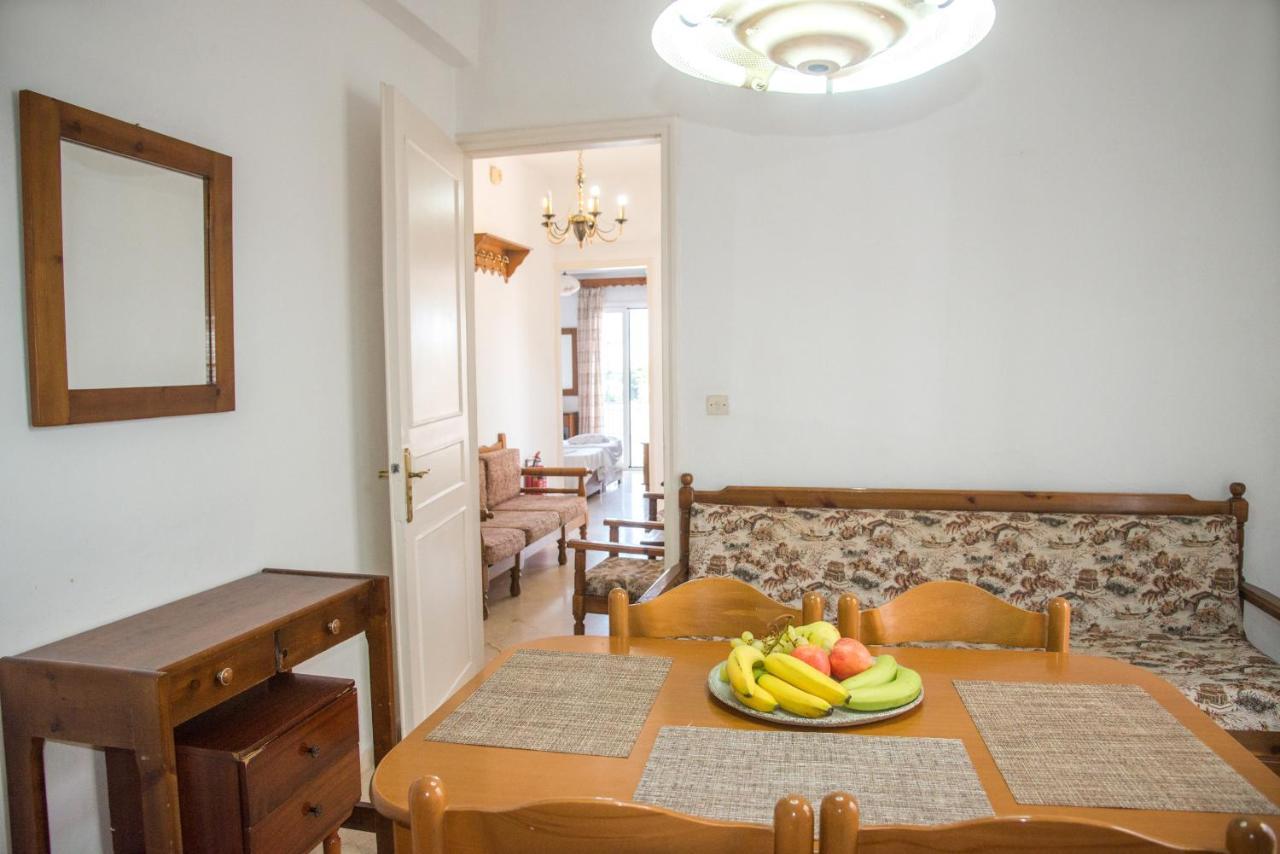Limani Apartments Kassiopi Exterior photo