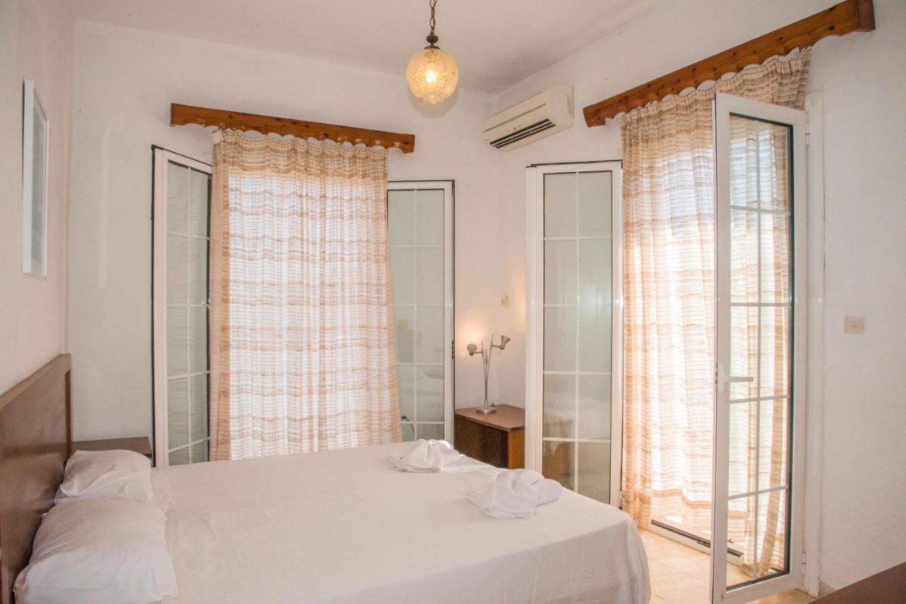 Limani Apartments Kassiopi Exterior photo