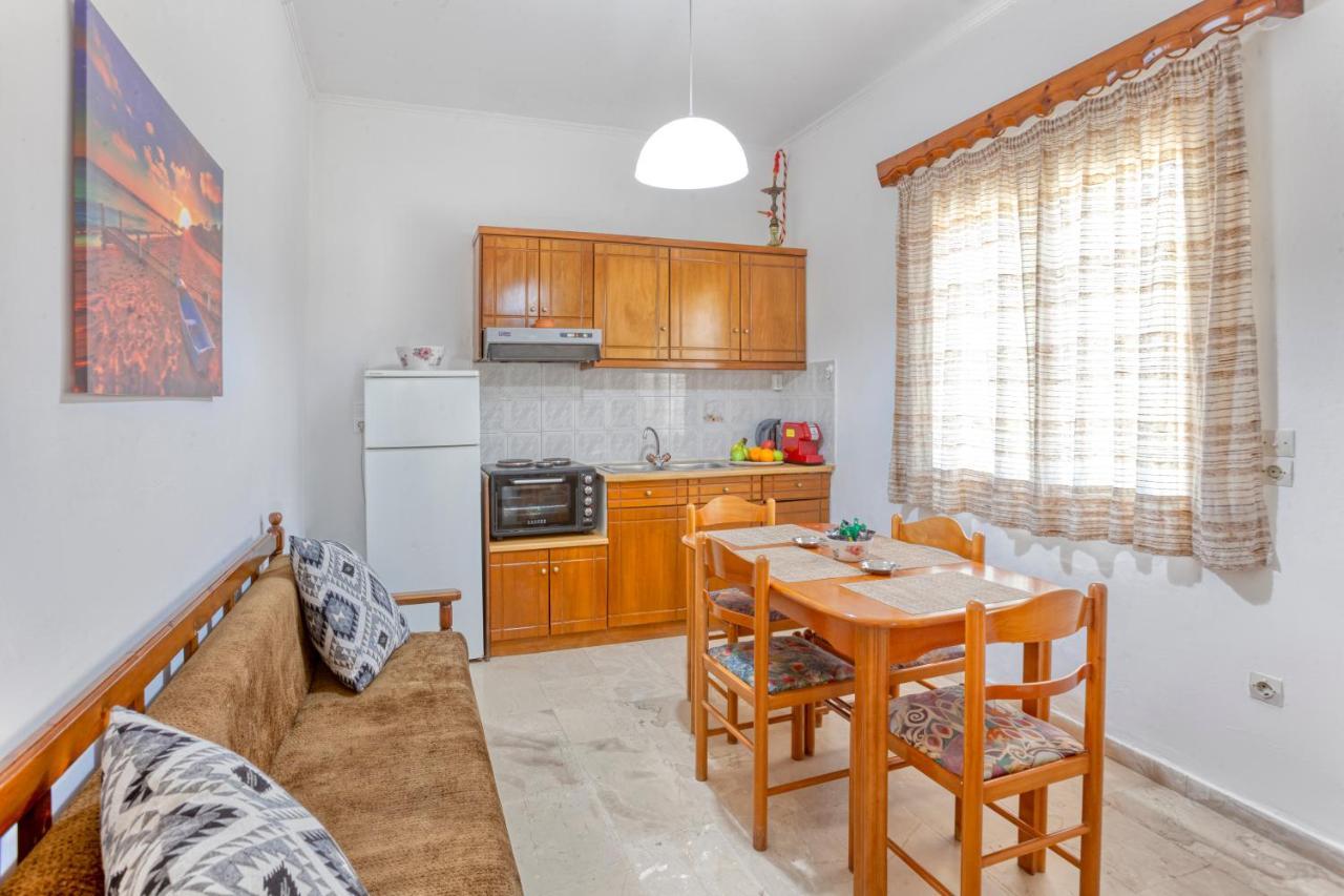 Limani Apartments Kassiopi Exterior photo