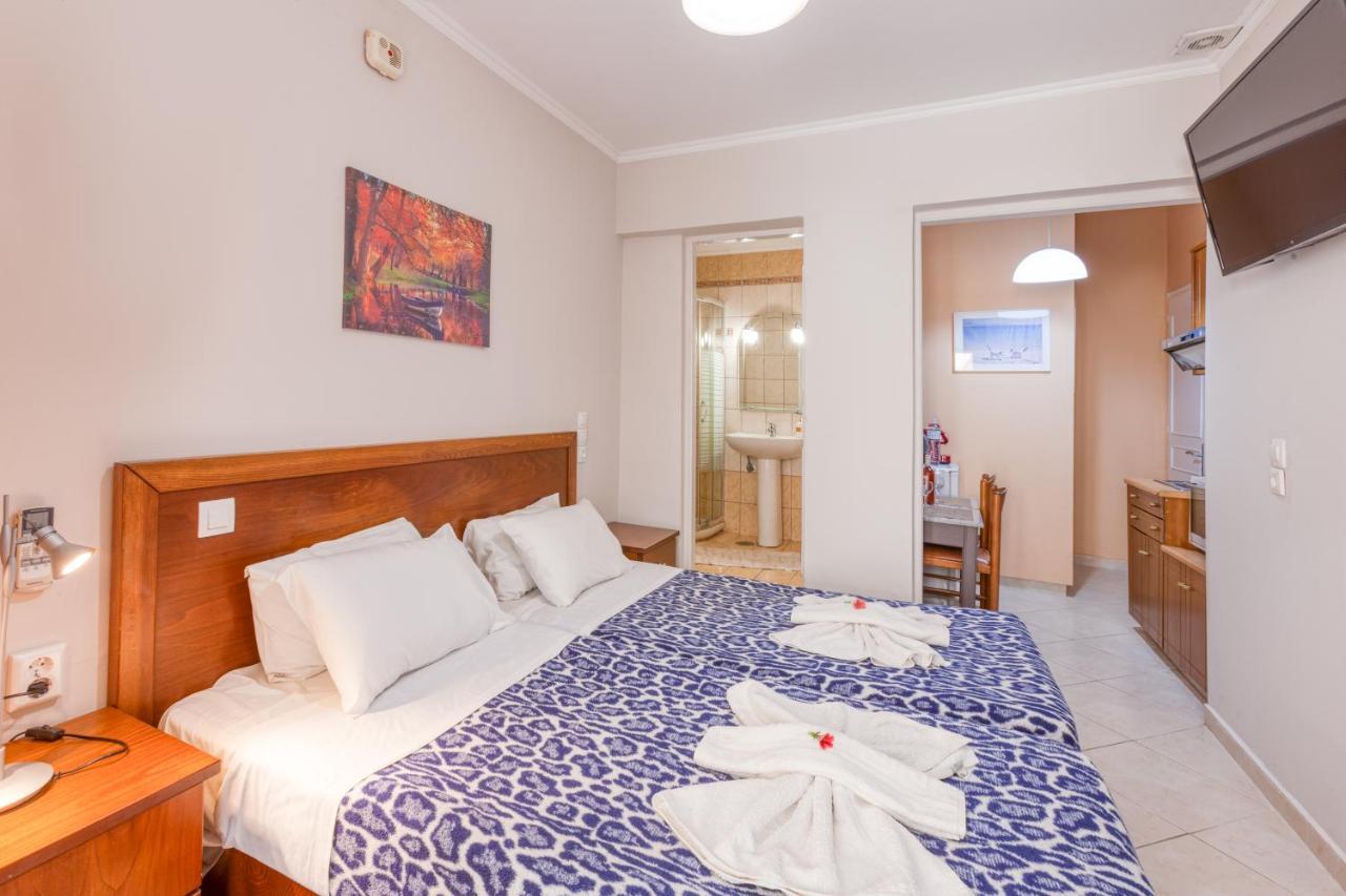 Limani Apartments Kassiopi Exterior photo
