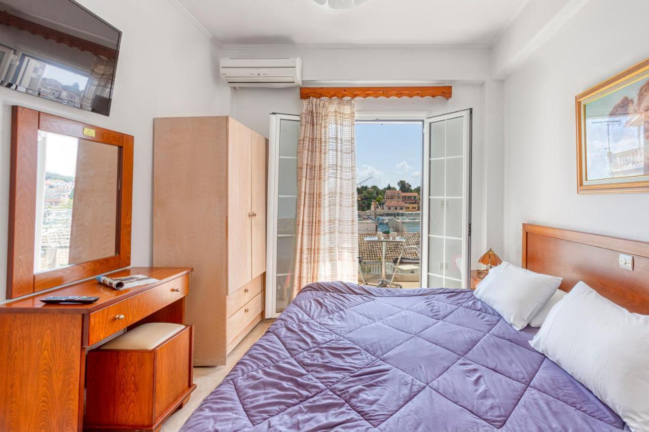 Limani Apartments Kassiopi Exterior photo